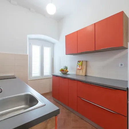 Two Oranges Appartement *