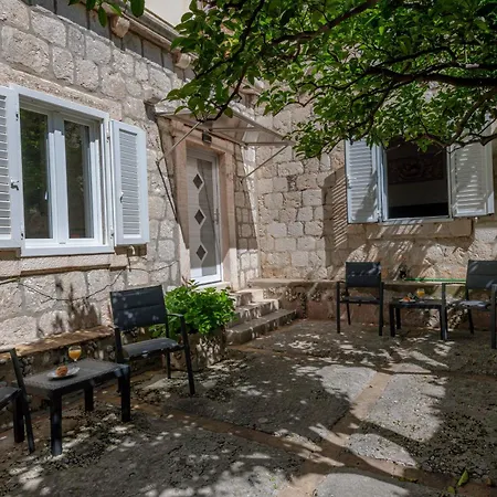 Two Oranges * Dubrovnik