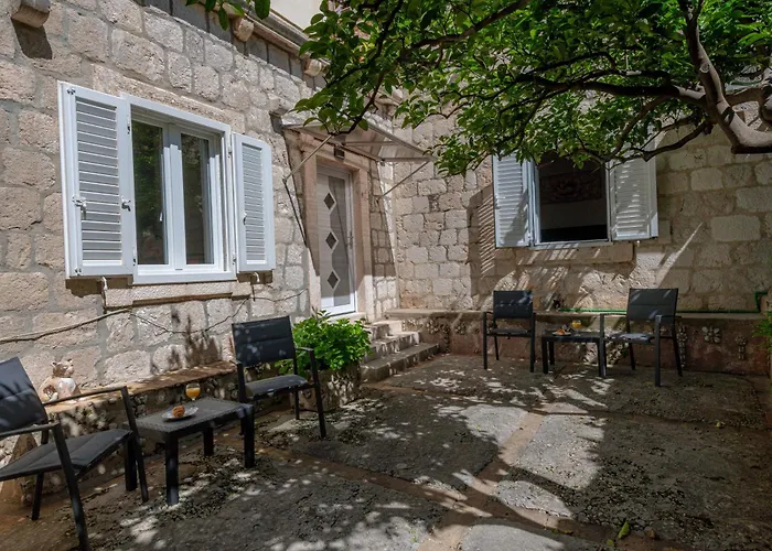 Two Oranges * Dubrovnik