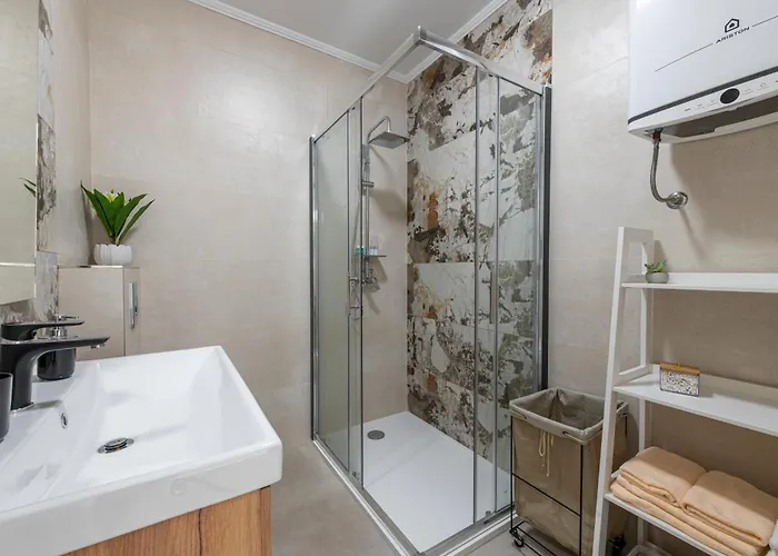 Two Oranges דירה